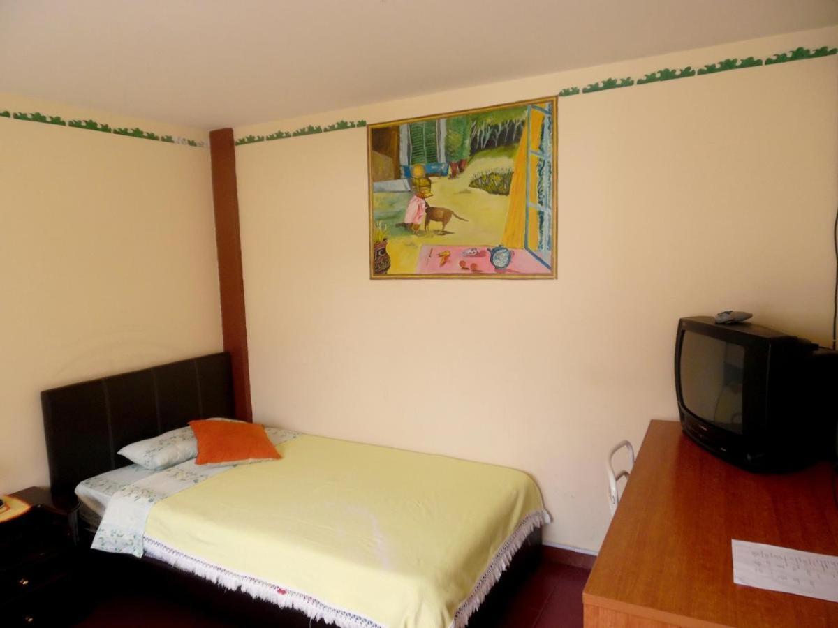 Hotel Rincon del turista Otavalo Esterno foto